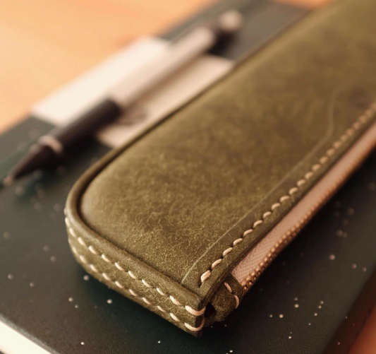 Pencil case Italian cowhide Genuine leather pen case with plenty of storage Margaux