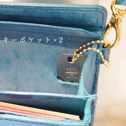 コンパクトにおでかけ！『1秒ショルダー®︎wallet』　秒でサクッと、片手だけでお支払い！スマホも入る！小さく速いお財布ショルダー