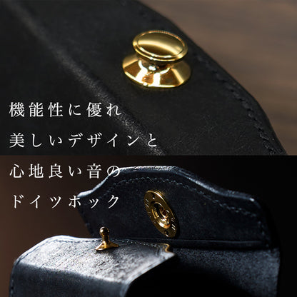 カードが立つ！ お札が折れずにスルッと出し入れ！箱型ミニ財布「SKITTLE /スキットル」