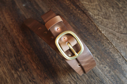 HORWEEN ホーウィン茶芯レザー  真鍮バックル ベルト  ユニセックス　28mm