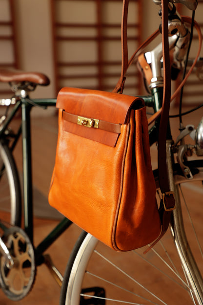 『受注生産』レザーリュック　本革バックパック　イタリア植物タンニン鞣し