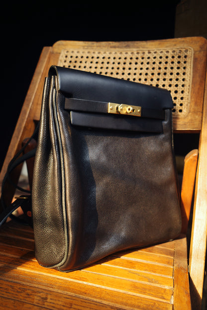 『受注生産』レザーリュック　本革バックパック　イタリア植物タンニン鞣し