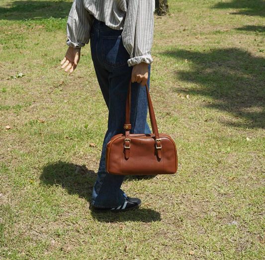 Simple and practical tote bag, medium size, can be carried by hand or over the shoulder, 2-way bag, horizontal mini shoulder bag