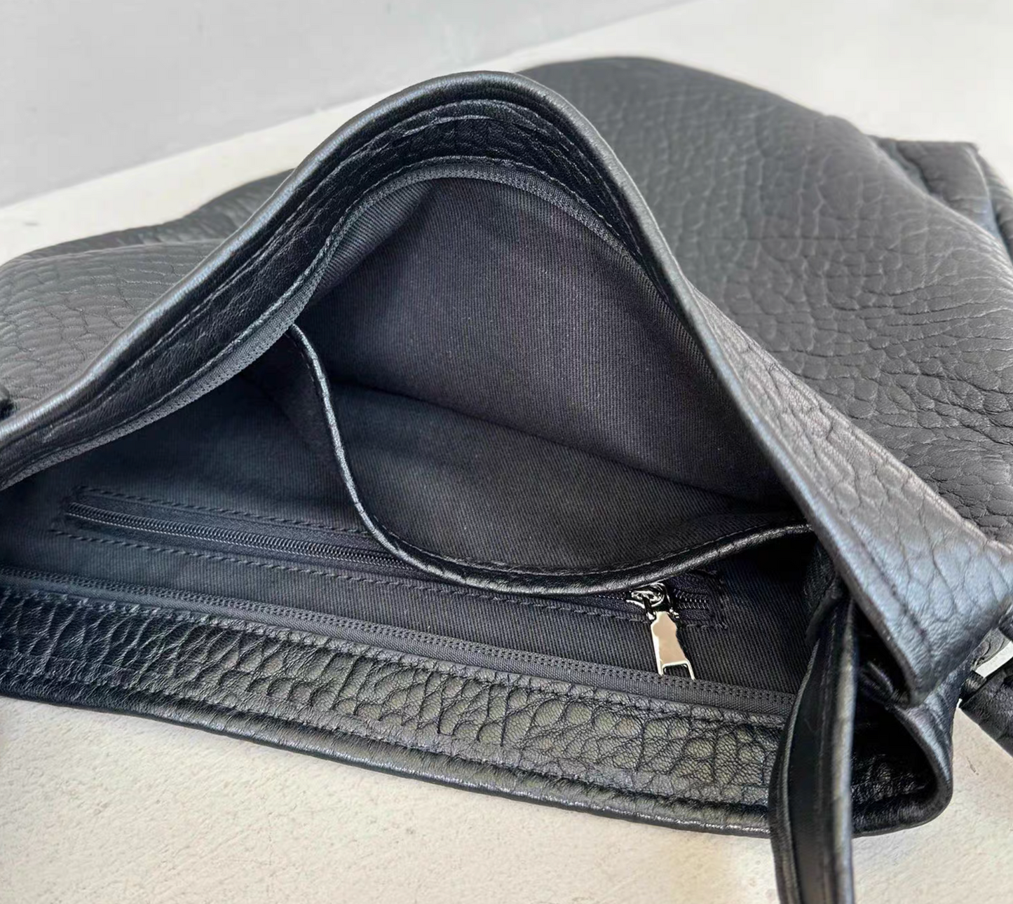 Deerskin soft shoulder bag Hokkaido deerskin