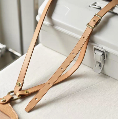 『手縫い 』スリムスマホショルダー 携帯ホルダー ICポケット付け　シンプル　スマホポシェット本革