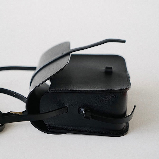 ショルダーバッグ