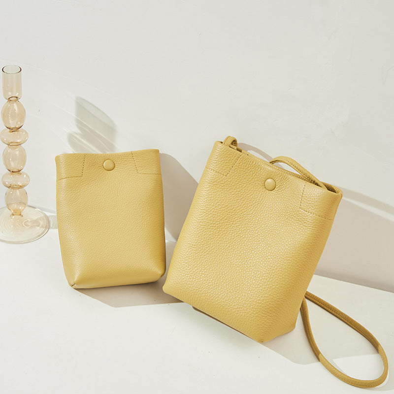 『受注生産』レザーミニサコッシュ — 本革スマートフォンポーチ