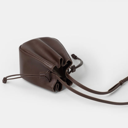 【受注生産】レザープリーツ巾着ショルダーバッグ      ダークブラウン