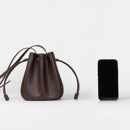 【受注生産】レザープリーツ巾着ショルダーバッグ      ダークブラウン