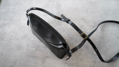 Claspel クラスペル イタリア牛革　磁石式 /静音ロック　ミニショルダー バッグ 小さめ　おしゃれ お出かけ用 ユニセックス 『エシェリア/Eshellia Bovine』