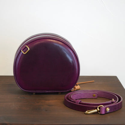 『手縫い 』Oreade オレアド  イタリアンレザー 円形ショルダーバッグ - スマホ収納・洗練されたデザイン『エシェリア/Eshellia Bovine』