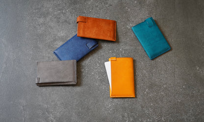 Cavro スリムカードホルダー  軽量 20g イタリア牛革 マルゴーレザー