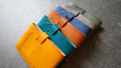 Cavro 2 名刺入れ｜薄型・軽量20g  マルゴーレザー 本革カードケース／メンズ・レディース おしゃれ シンプル ギフトにも最適