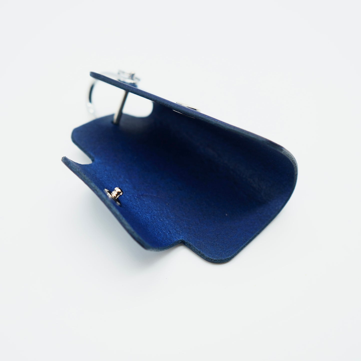 Sekey-静鍵 仕切り付き  静音キーケース／イタリアンレザー アラスカ