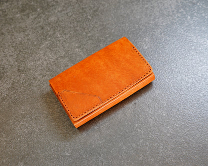 名刺入れ　本革　名刺交換　仕切り