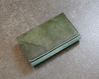 名刺入れ　本革　名刺交換　仕切り