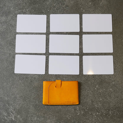 Cavro 2 名刺入れ｜薄型・軽量20g  マルゴーレザー 本革カードケース／メンズ・レディース おしゃれ シンプル ギフトにも最適