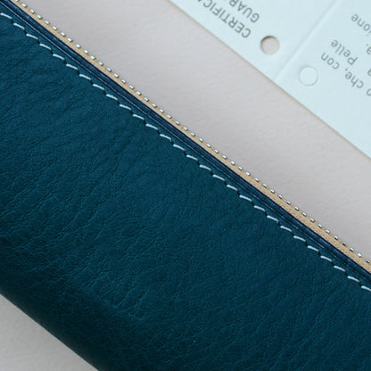 『手縫い 』軽量ペンケース 45g /YKKエクセラ使用 コンパクト 本革 文具ケース